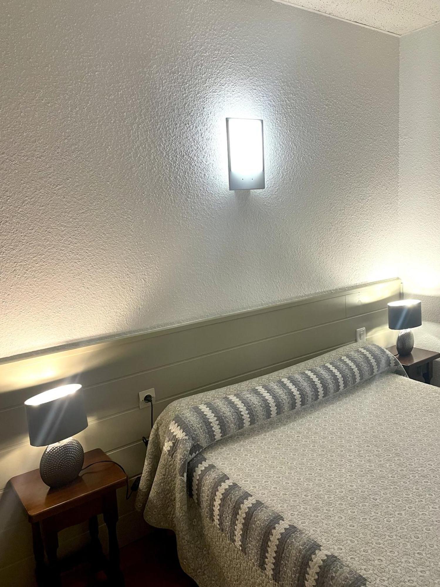 La Citadelle Hotel La Canourgue Room photo